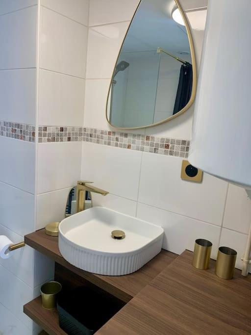 "Le Doux Mer" - Studio Royan Hyper Centre - Classe 3 Etoiles - 2 Pers - 150M Plage Экстерьер фото
